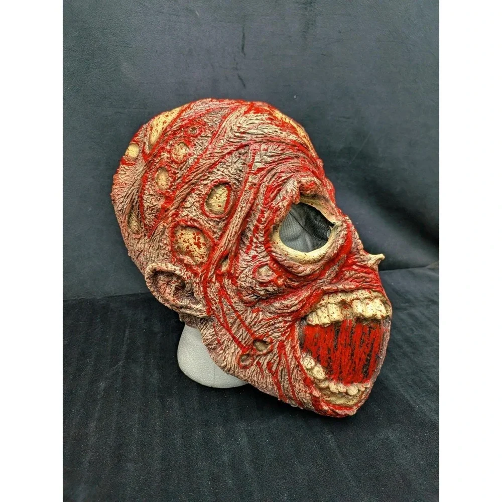 Vintage 2000 OOP Mask Illusions Halloween Gruesome Muscled Membrane Skull Mexico